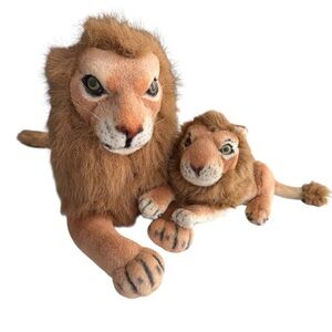 VTG Large Set Realistic Lion Plush Two Giants Amusement Company International